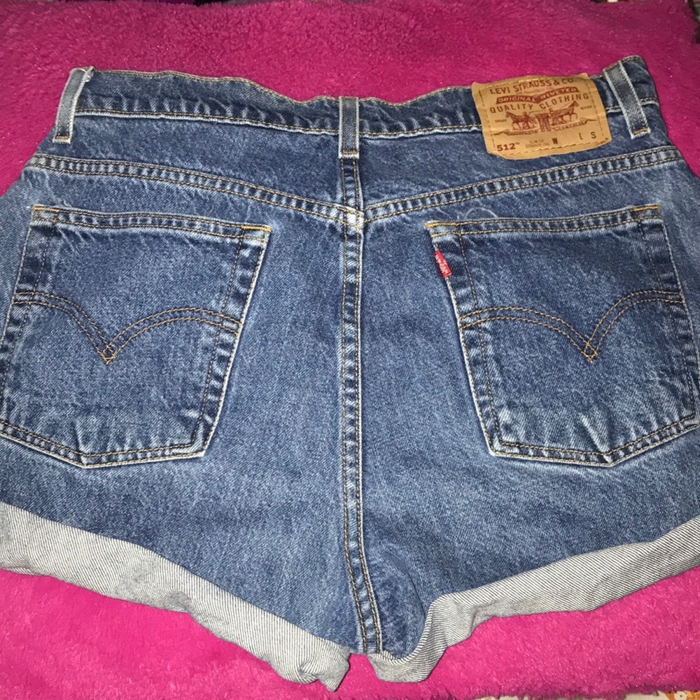 Levis high wasted mom shorts